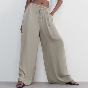 Palazzo pants in taupe grey